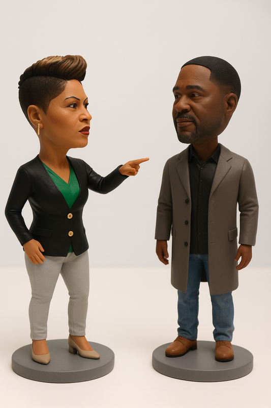 Angelina throws Brodie Out!  Bobblehead Set